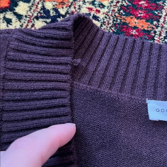 Good American Relaxed Deep V-neck Sweater - Picture 11 of 12